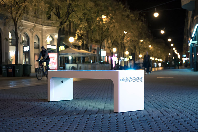 Steora smart bench